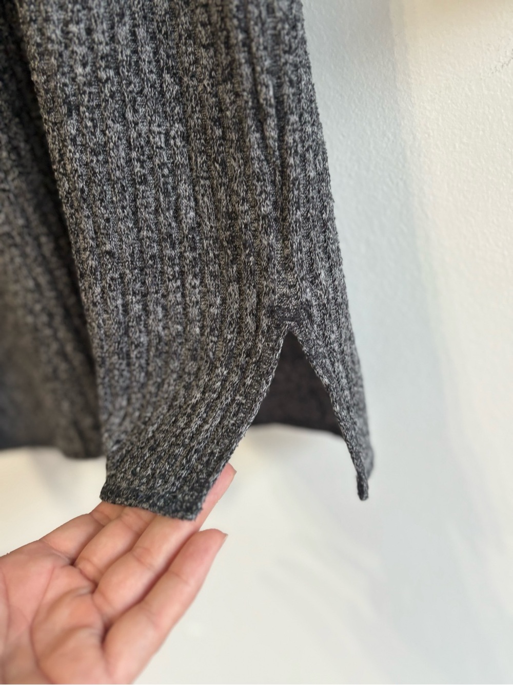 Wilfred Free Aritzia Grey Ribbed Mock Neck Sweater Dress XS - Picture 6 of 8